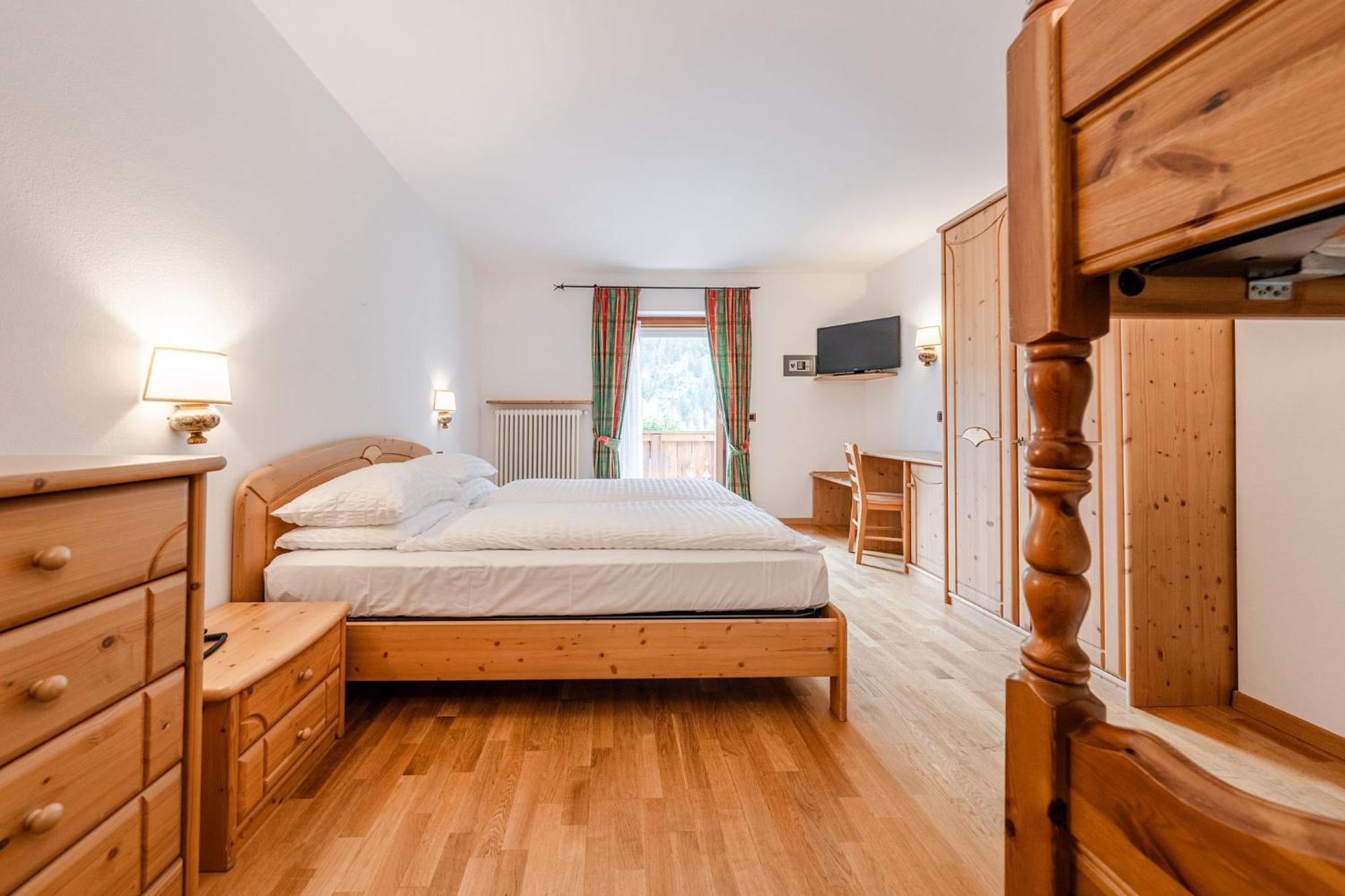 Hotel Vioz Peio Fonti Buitenkant foto